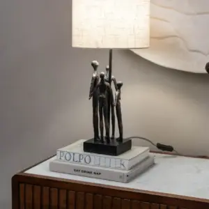 LI Family Sculpture Lamp with Shade