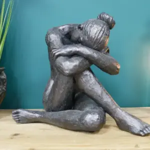 DU Sitting Woman 3